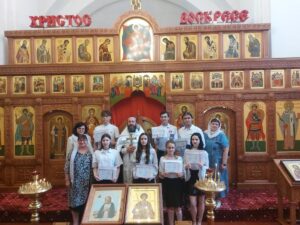 Торжественное вручение аттестатов